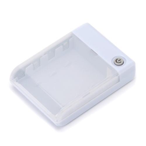 PGA PG-JUK1U4WH USBポート搭載 乾電池式充電器 1A出力 Premium Style 1A ホワイト