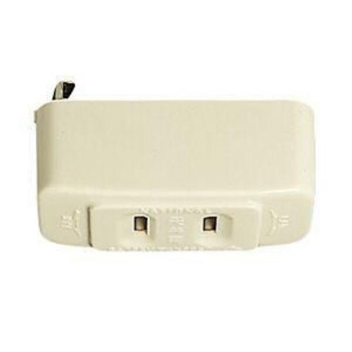 パナソニック WG4480PK 引掛けシーリング用角型コンセントアダプタ
