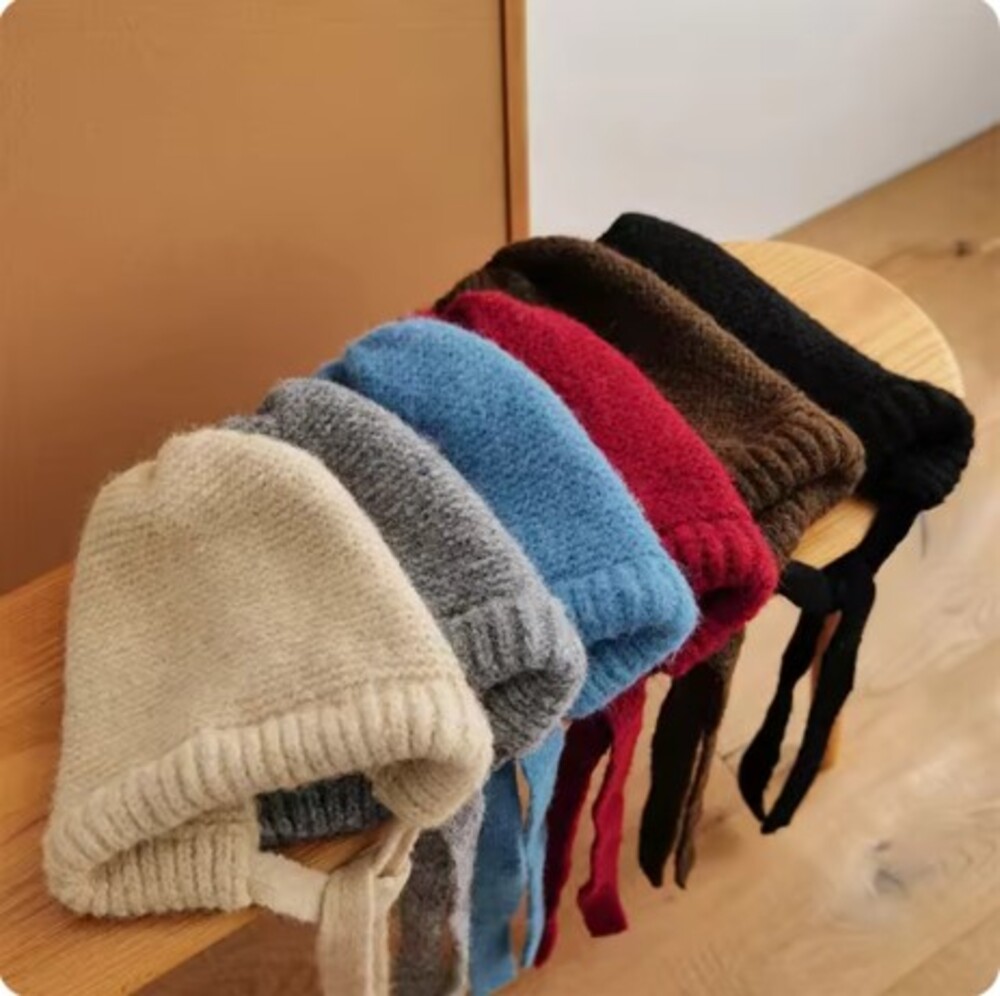 かわいい 女性 帽子 ストラップ付 もこもこ ファッショナブル   ダークブラウン - 画像4